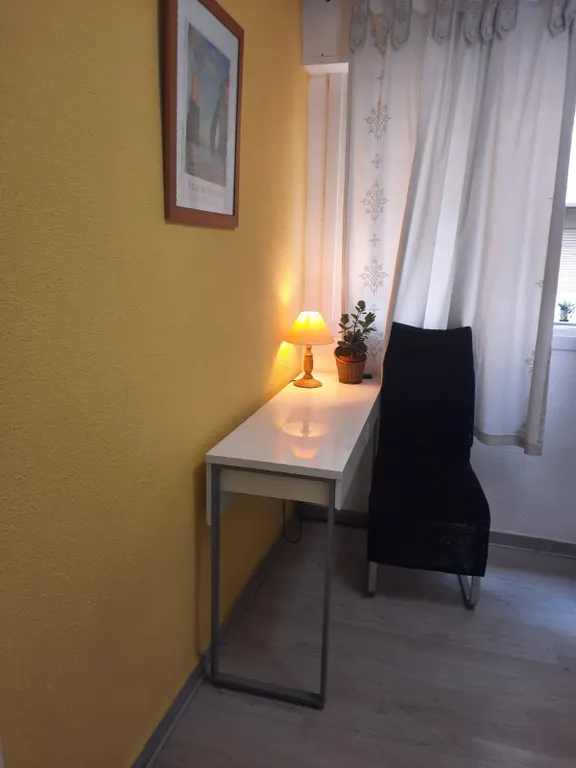 Уютная комната в квартире на море