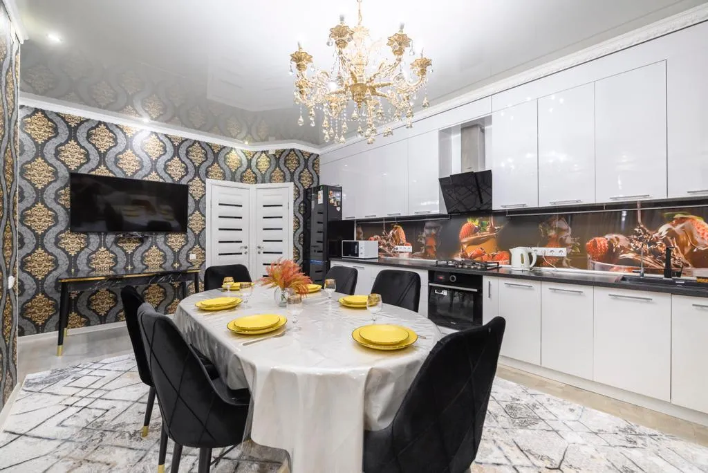 Уютный дом в центре Алматы