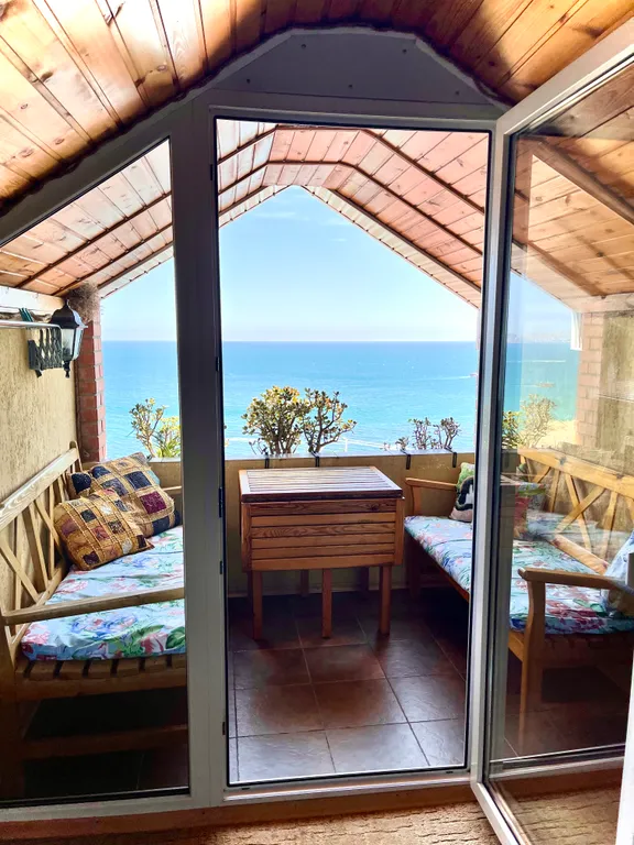 Квартира Пентхаус с балконом и видом на море — аренда посуточно в Коктебель