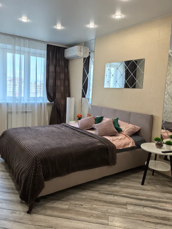 Апартаменты с панорамным остеклением в районе Кургана Бессмертия