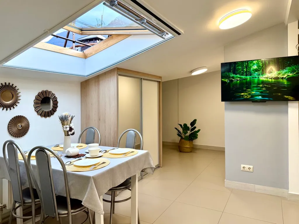 №10 Люкс на мансардном этаже