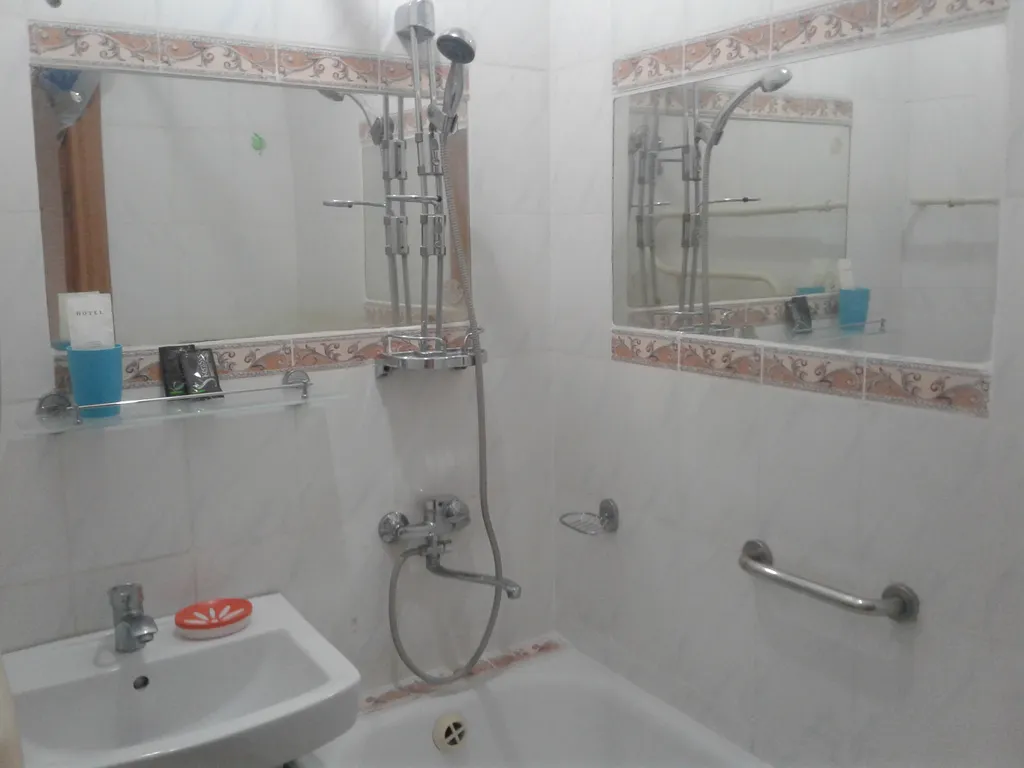 2-комнатная квартира возле набережной речки Есентай