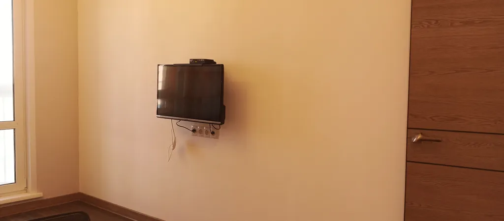 Евро трёхкомнатная и Лесопарк грибы белки и кукушки в Черте Города