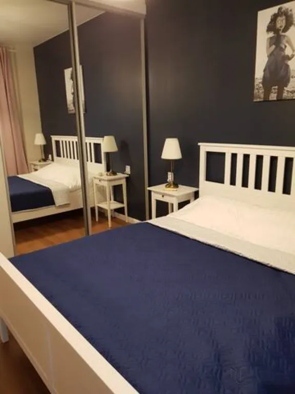 Квартира с отдельной спальней в центре