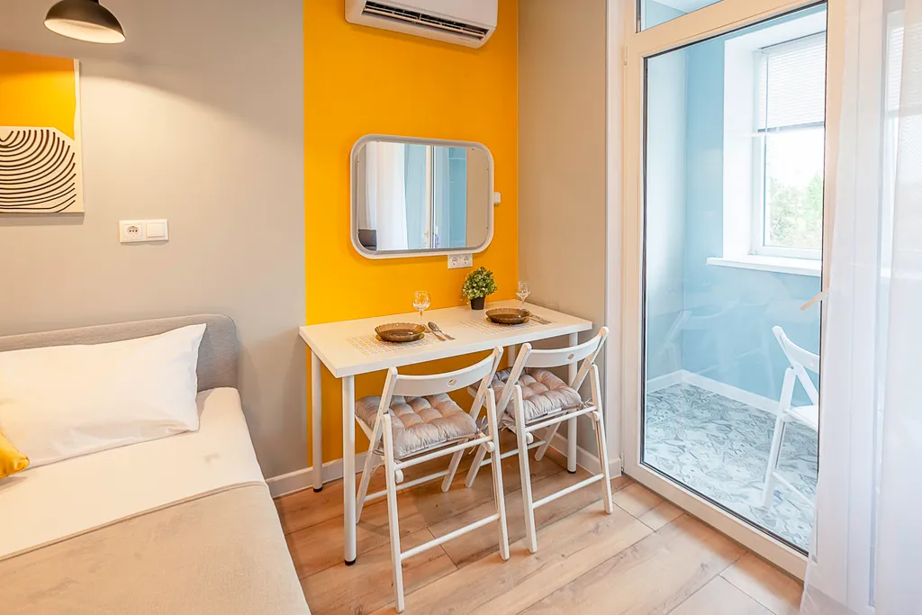 Квартира Квартира Жёлтая студия, оригинальный доступ в санузел — Волгоград