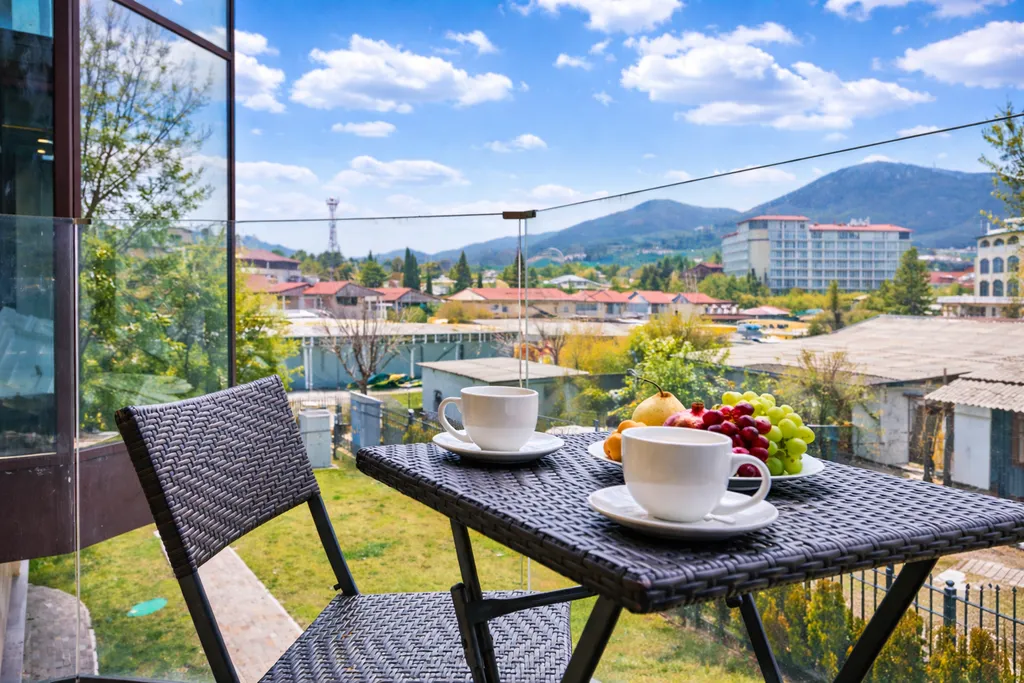 Квартира Квартира Лофт студия с балконом и видом на море и горы — Лазаревское