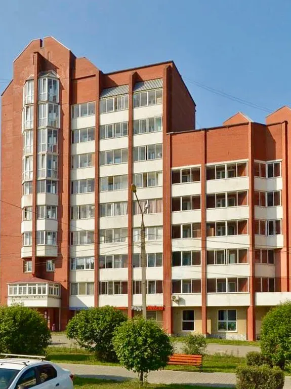 Уютная квартира рядом с ДС Молот