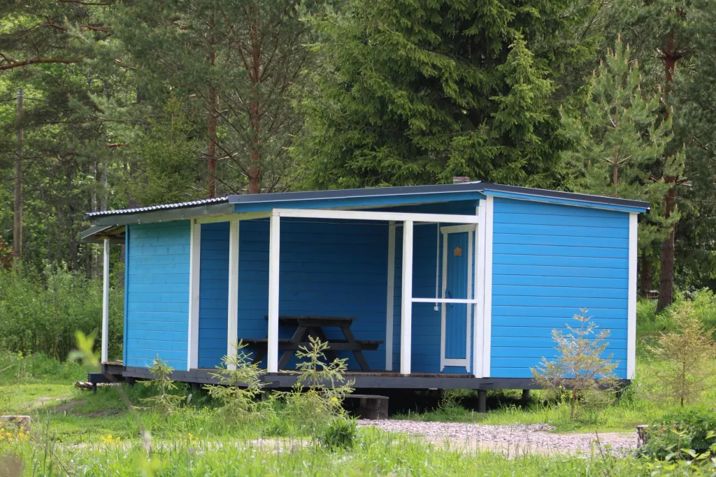 Коттедж Тёплый коттедж с баней на очень большой уединённой территории — Кротово