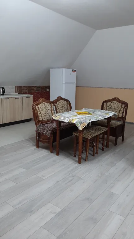 Дом по этажно, отдельным входом