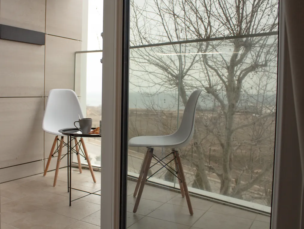 Квартира Апартаменты студия с бассейном и видом на море — Севастополь