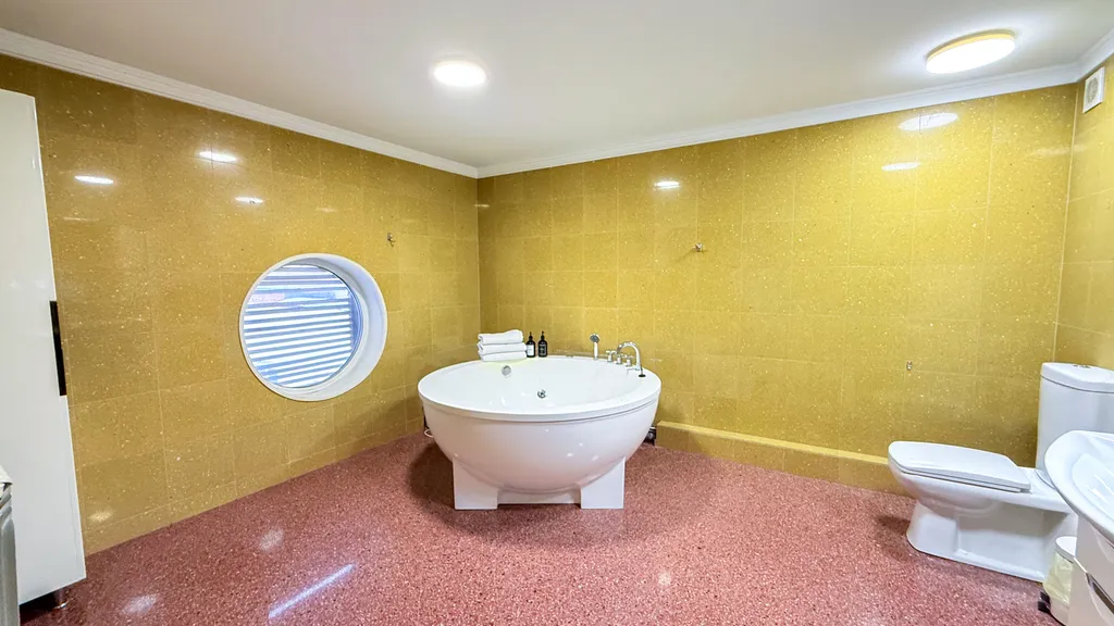 Квартира Апартаменты лофт с джакузи — Екатеринбург