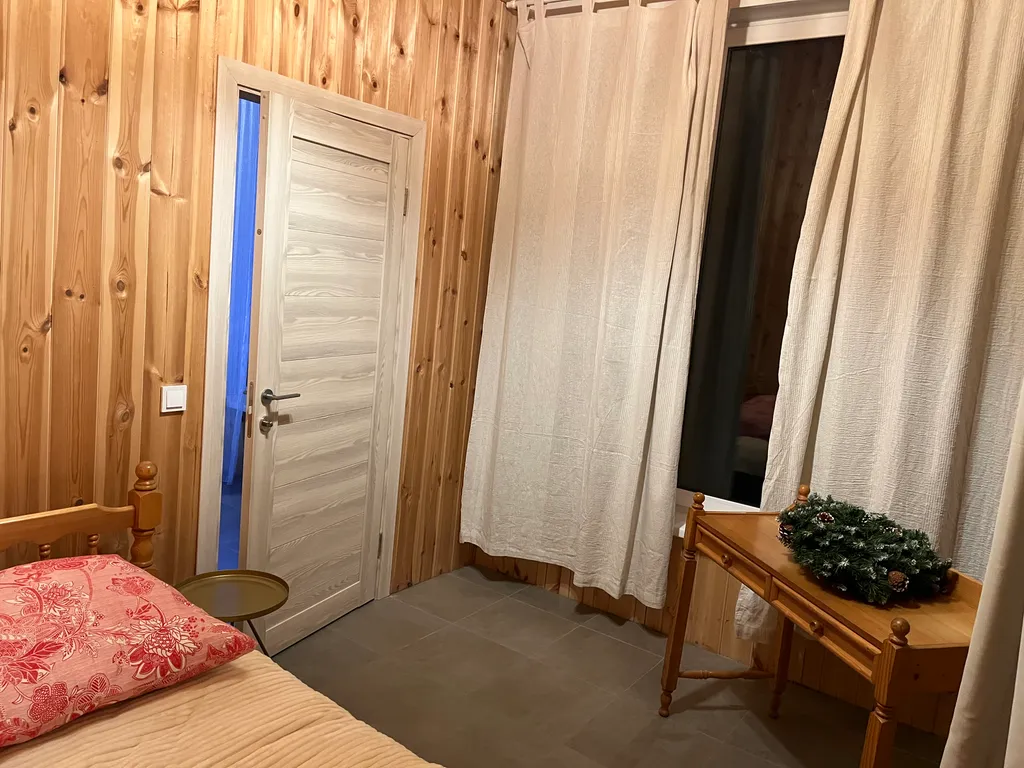 Домик у реки