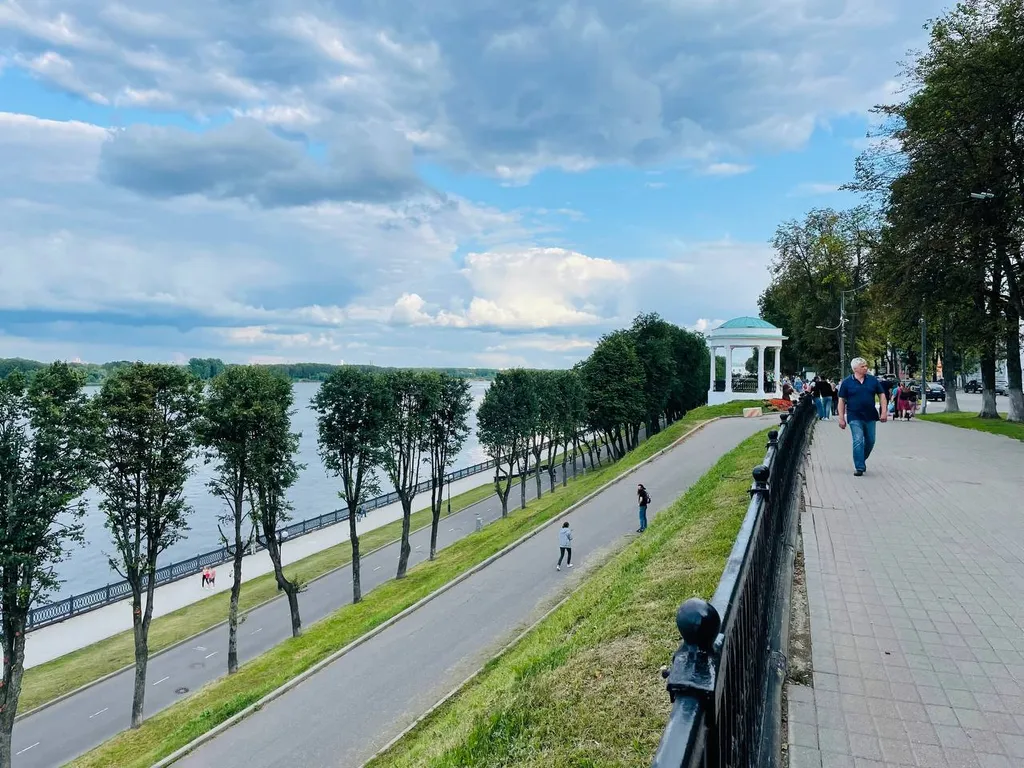 Уютная квартира с видом на реку Волга в центре