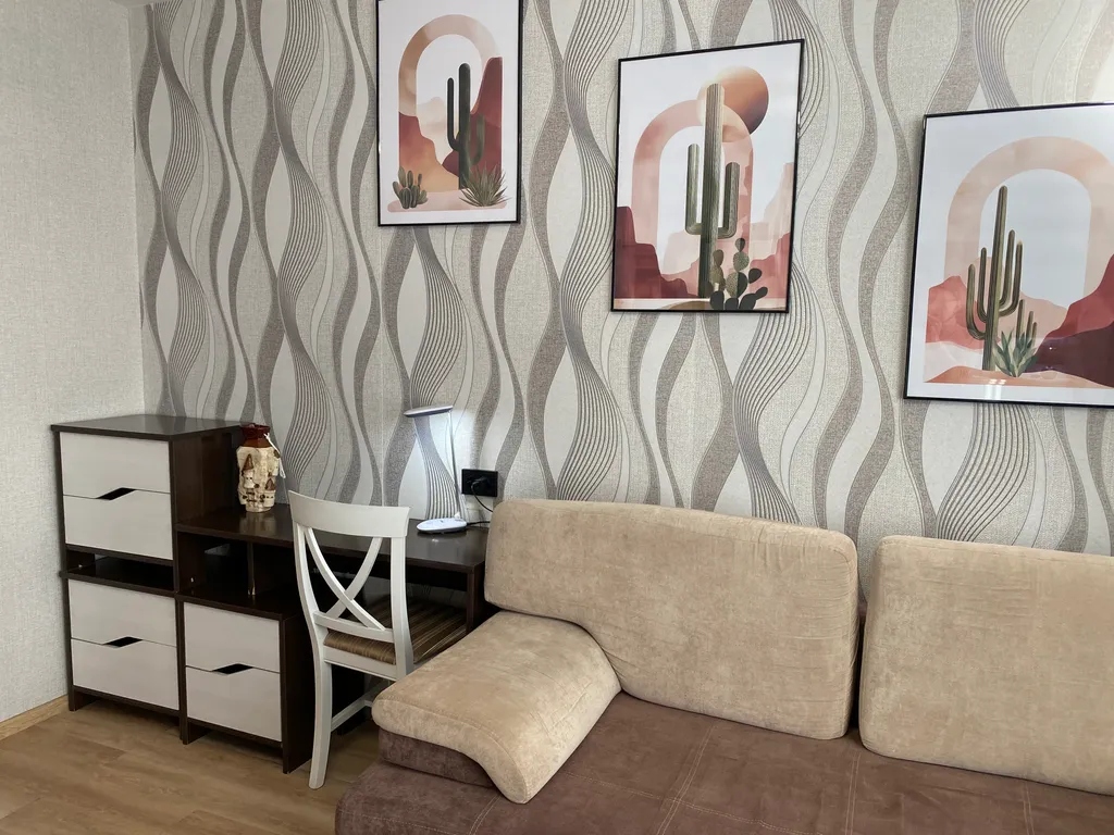 Однокомнатная квартира с баром-кухней