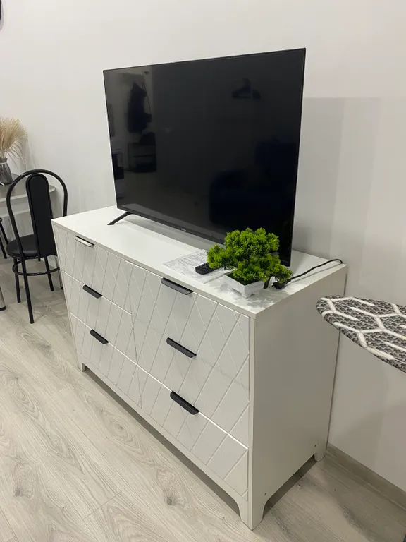 Красивая студия в центре города на 3 места, рядом с Площадью Советов.