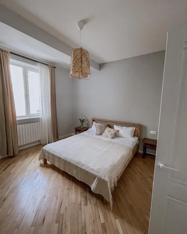 Бохо Тбилиси на площади Свободы