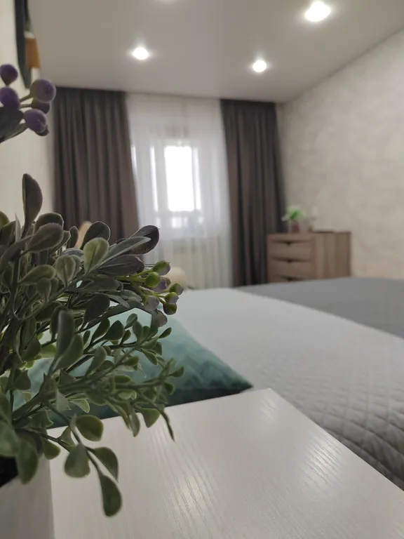 Уютная квартира в новом микрорайоне города — аренда посуточно в Октябрьский