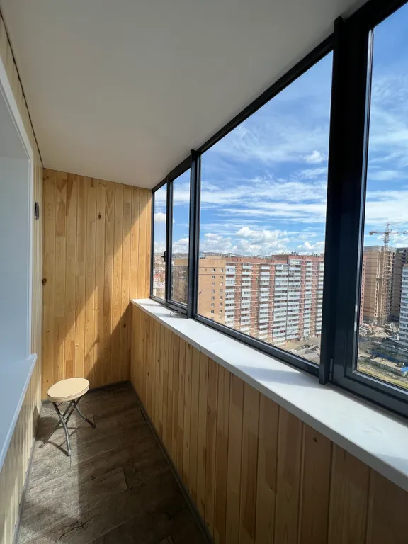 Студия в центре с видом на город, не берем оплату за финальную уборку