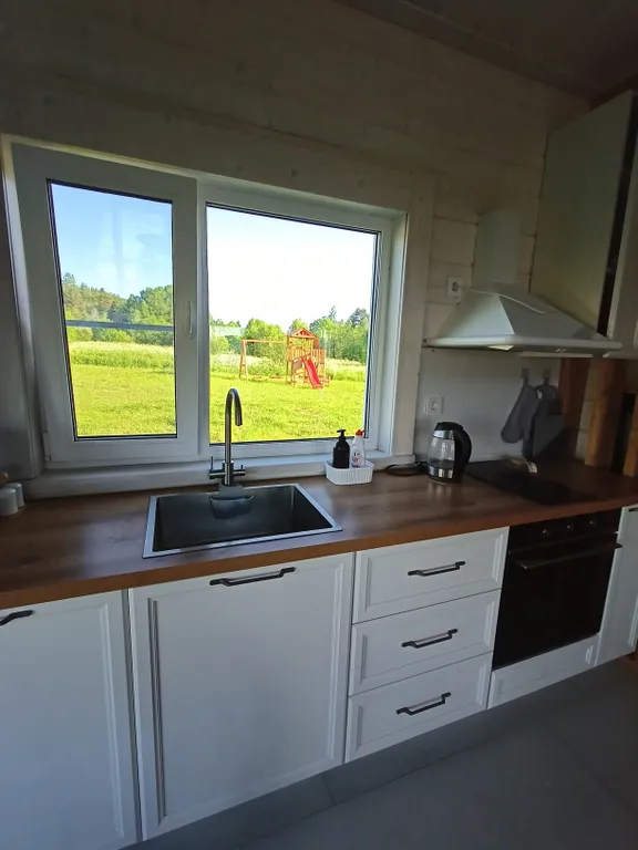 Большой дом с видом на озеро, 3 спальнями, сауной и настольным футболом