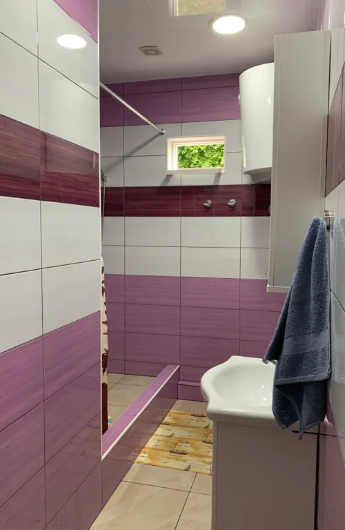 Коттедж Домик в лесу — Сочи