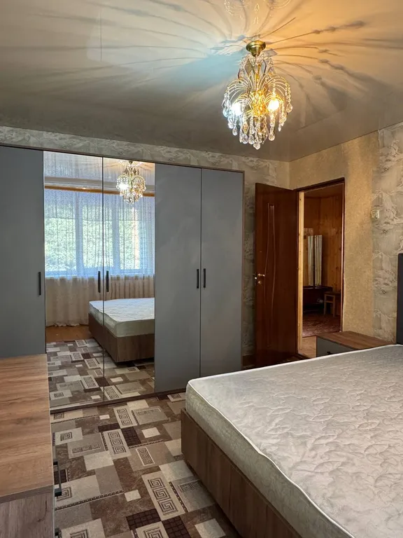 Трехкомнатная квартира с видом на горы