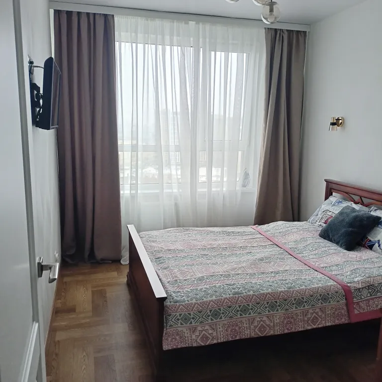 Евро 2-комнатная квартира, новостройка Метропарк в центре