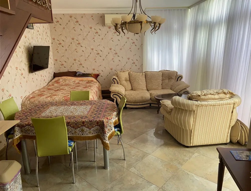 Коттедж 4-комнатный Дом — Ялта