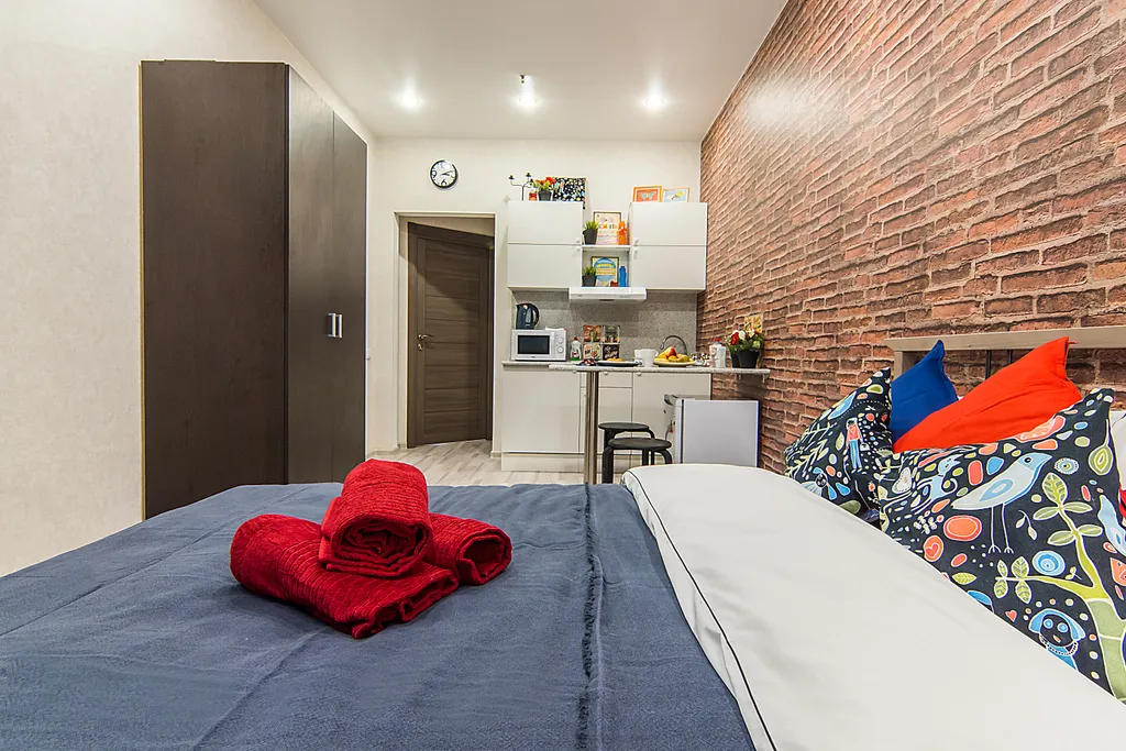 Эконом квартира студия для пары с балконом