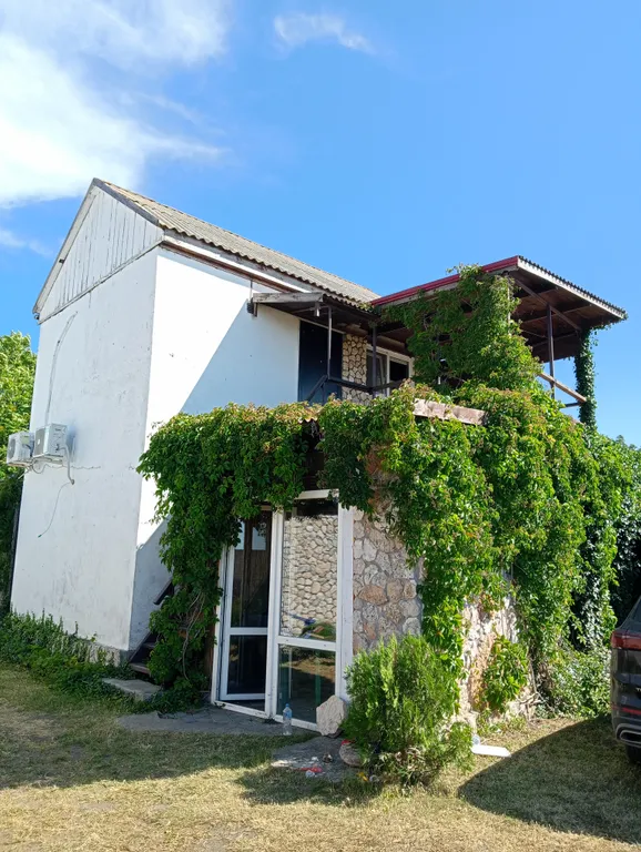 Комната с видом на море