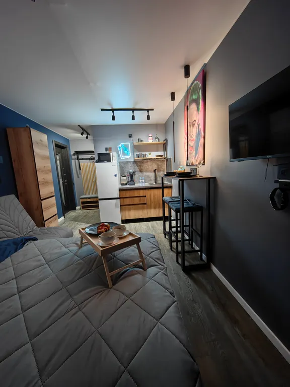 Студия с оригинальным интерьером