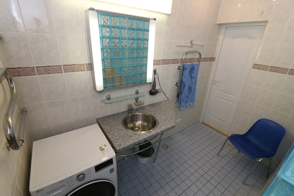 Просторная квартира с сауной рядом спорткомплекс Курган