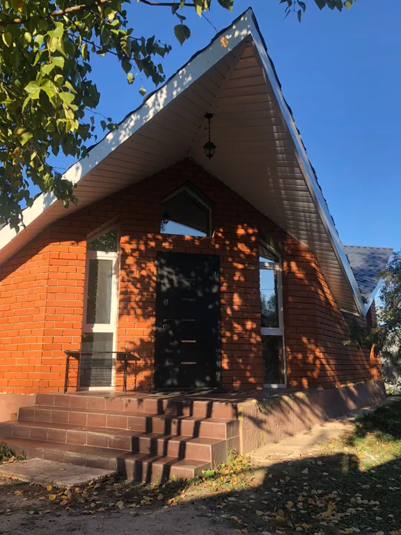 Большой уютный дом