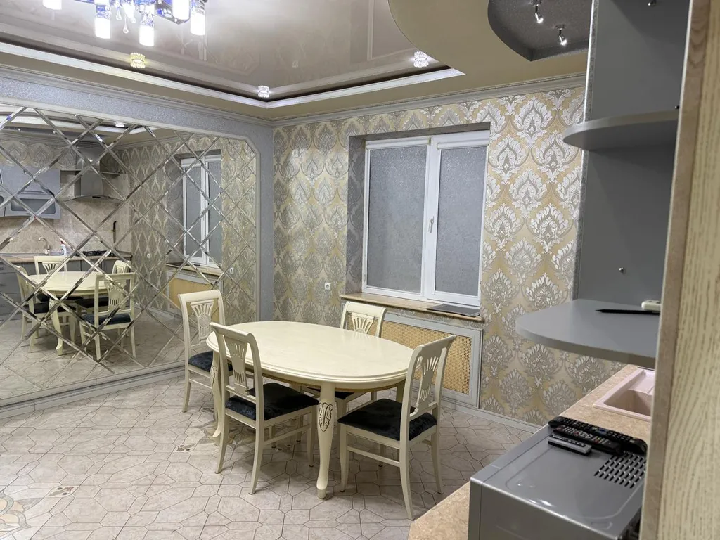 Двухэтажная квартира со всеми удобствами — аренда посуточно в Майкоп