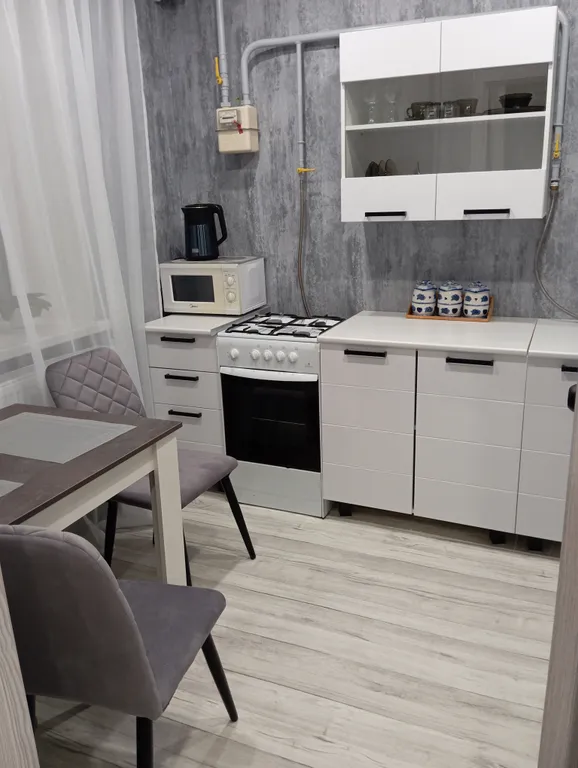 Квартира напротив Умникума