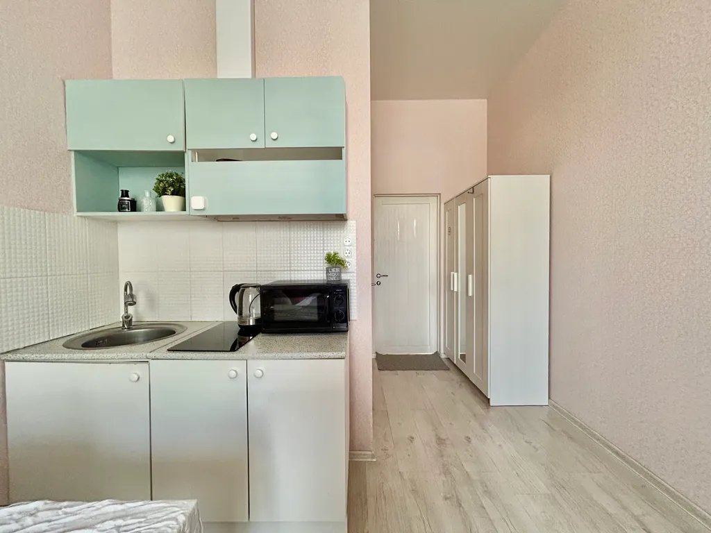 Уютная студия на кленовом