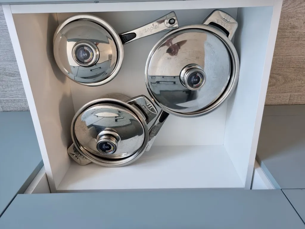 Супер видовая новая двухкомнатная квартира у моря в парке Победы