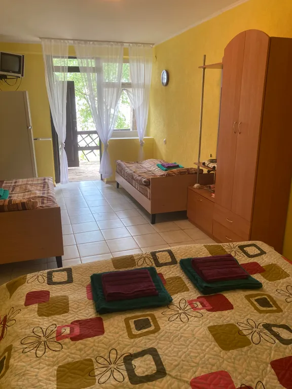 Квартира Комната — аренда посуточно в Партенит