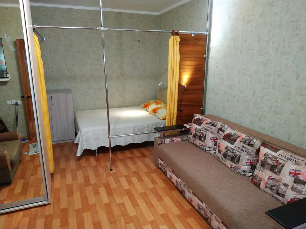 Уютная просторная квартира — аренда посуточно в Евпатория