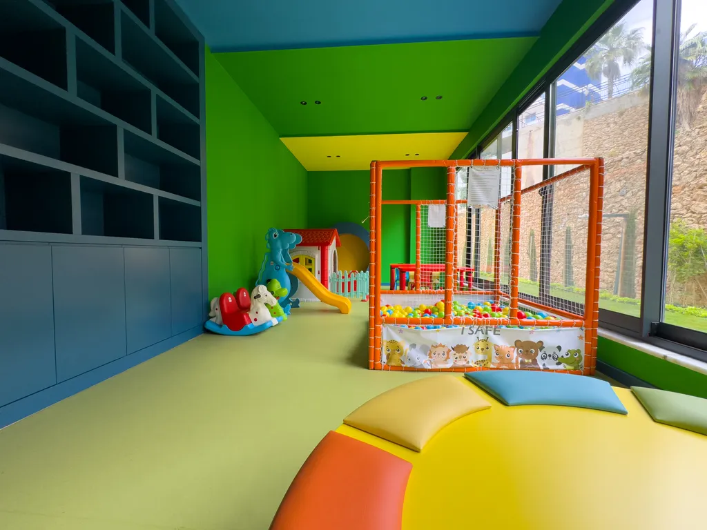 Excellence 2-уровневый дуплекс с видом на море и бассейном