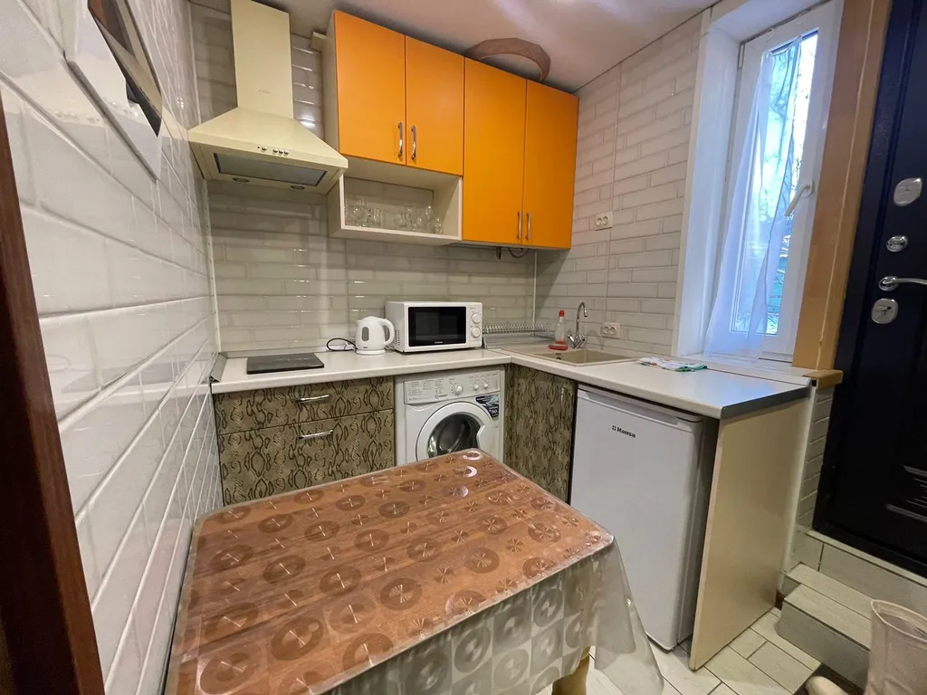 Виноградный домик 1-комнатный с кухней у Парка и Цветник