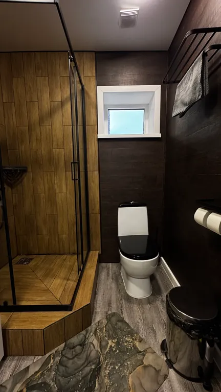 Уютный дом с видом на лес