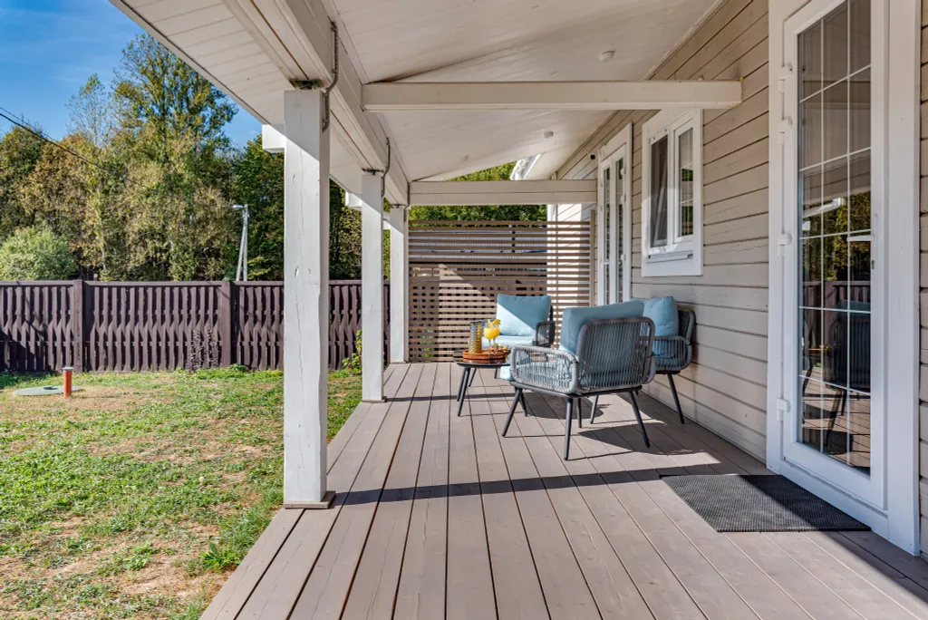 Просторный дом недалеко от озера