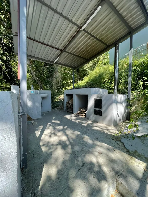 Кайфовый уголок у моря