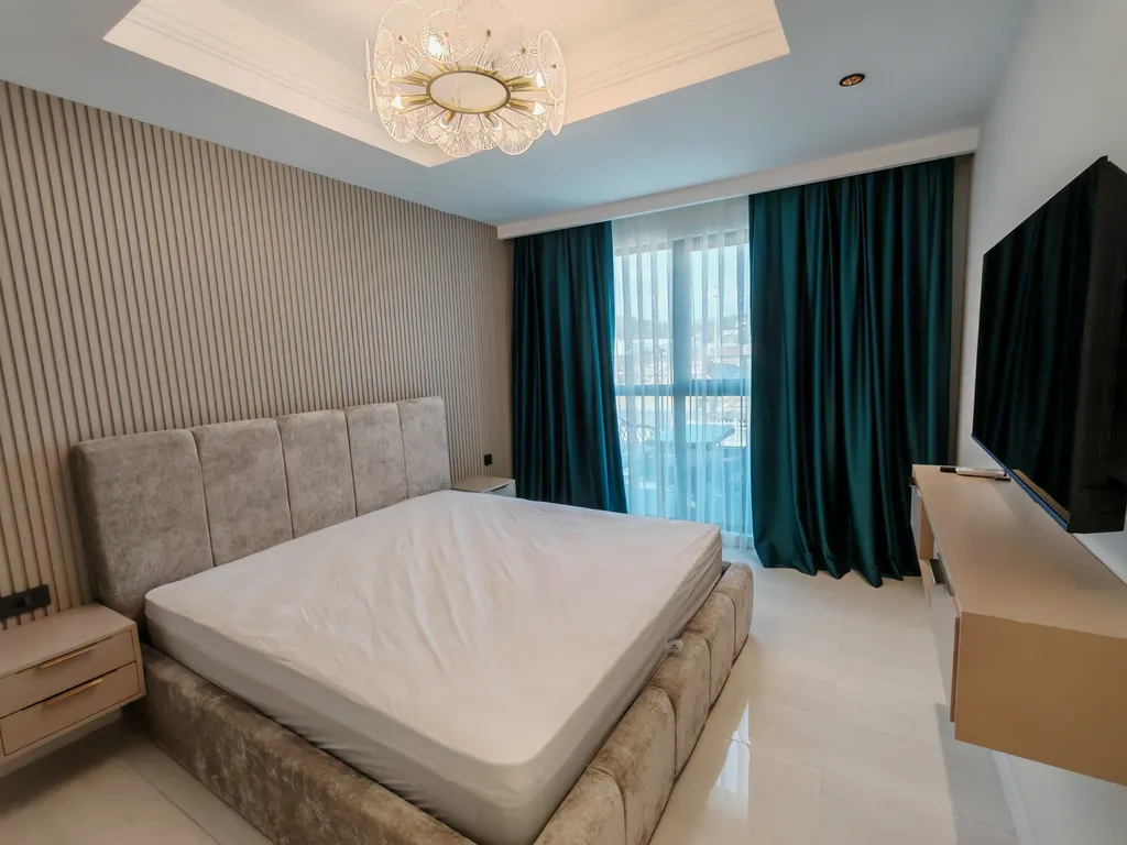 Большая квартира с 4 спальнями в новом ЖК с аквапарком и 5 бассейнами