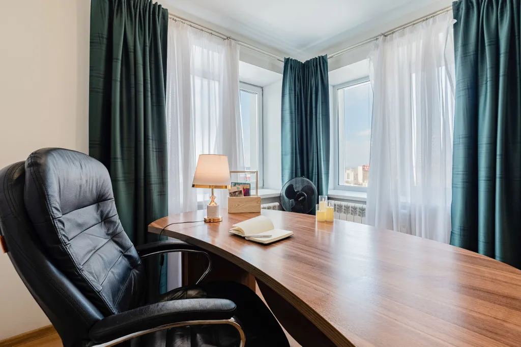 Комфортная двухкомнатная квартира у Лагерного сада