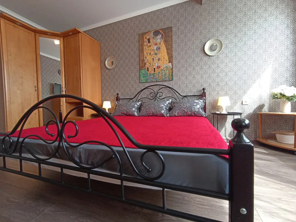 Просторная, светлая квартира в центре