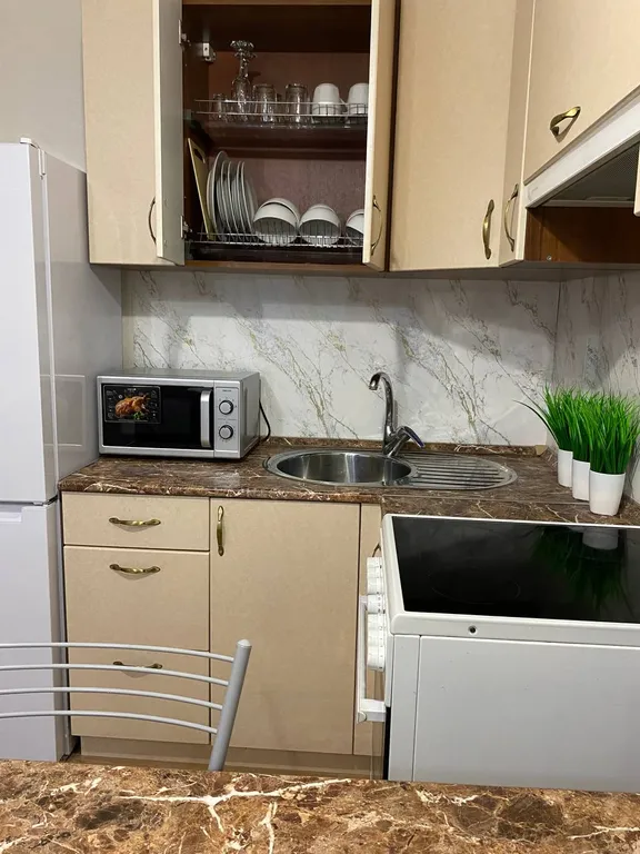 Прекрасная студия в современном стиле с кондиционером и горячей водой