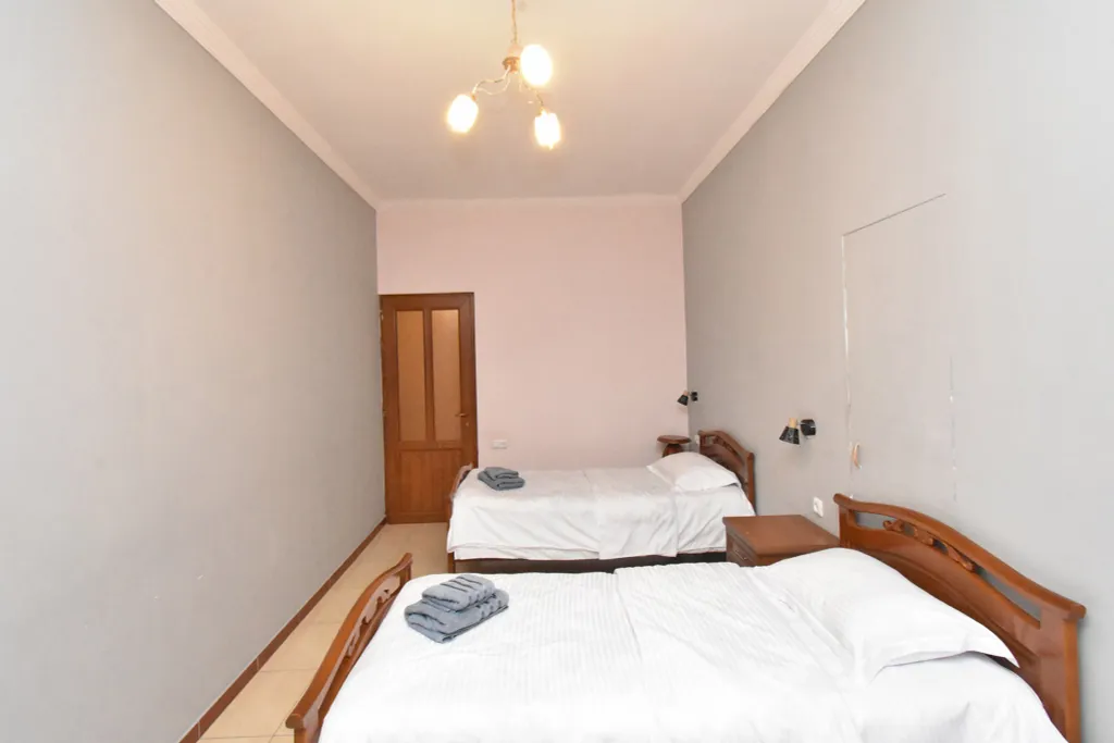 Квартира у площади Республики