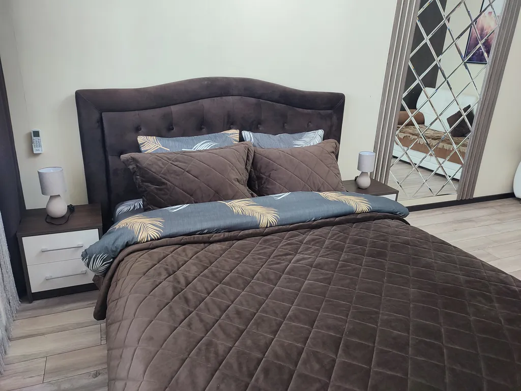 Видовая квартира в самом центре с панорамным видом на Площадь Победы.