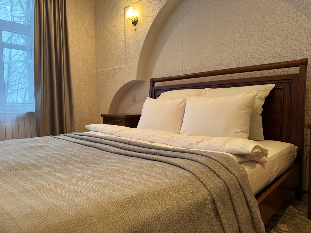 3х-комн, Купеческая роскошь на Набережной, исторический центр